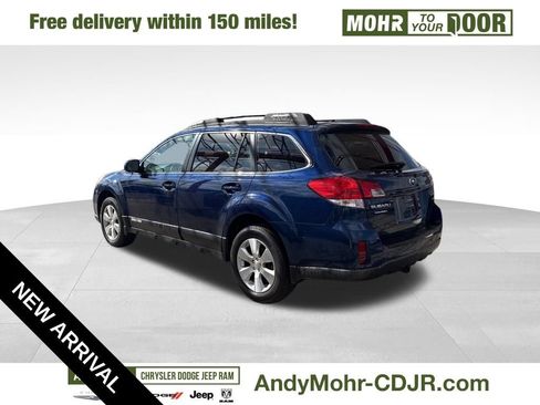 Used 2010 Subaru Outback 3.6R Limited image 5