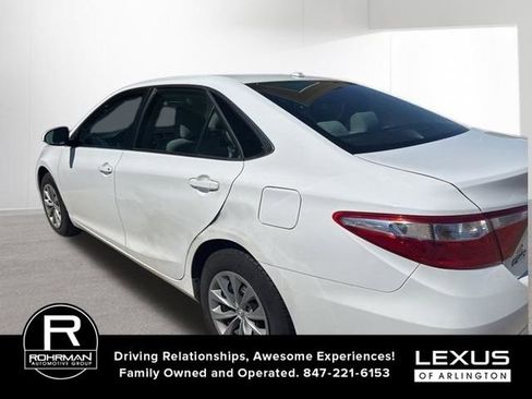Used 2017 Toyota Camry XLE FWD image 5