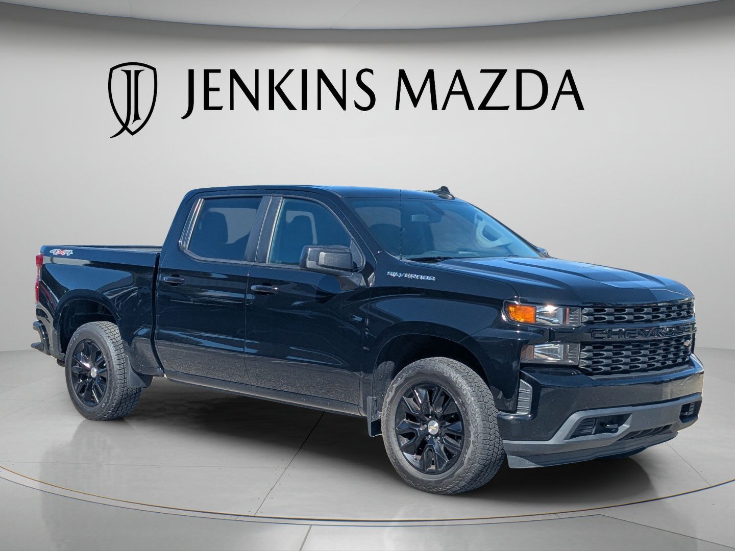 Used 2021 Chevrolet Silverado 1500 Custom AWD/4WD image 2