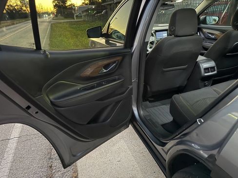 Used 2018 GMC Terrain SLE w/ Infotainment Package I image 23