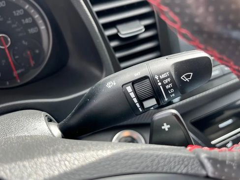 Used 2017 Hyundai Elantra Sport image 19