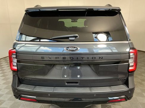 Used 2022 Ford Expedition Max Limited AWD/4WD image 13
