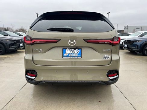 Used 2025 MAZDA CX-70 Plug-In Hybrid w/ Premium Pkg image 8