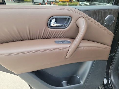 Certified 2022 Nissan Armada Platinum w/ Captain's Chairs Package image 19