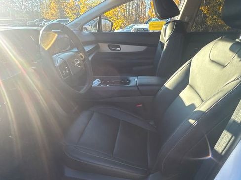 Used 2025 Nissan Murano SL image 40