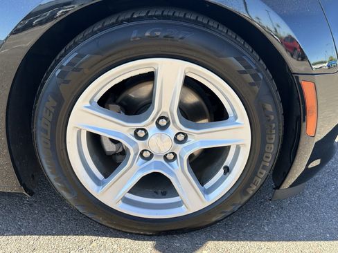 Certified 2019 Chevrolet Camaro LT w/ Technology Package image 10