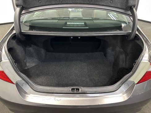 Used 2017 Toyota Camry SE FWD image 28