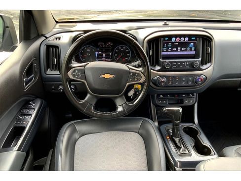 Used 2017 Chevrolet Colorado Z71 image 6