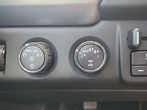 Used 2019 Chevrolet Tahoe LS w/ Max Trailering Package AWD/4WD image 19