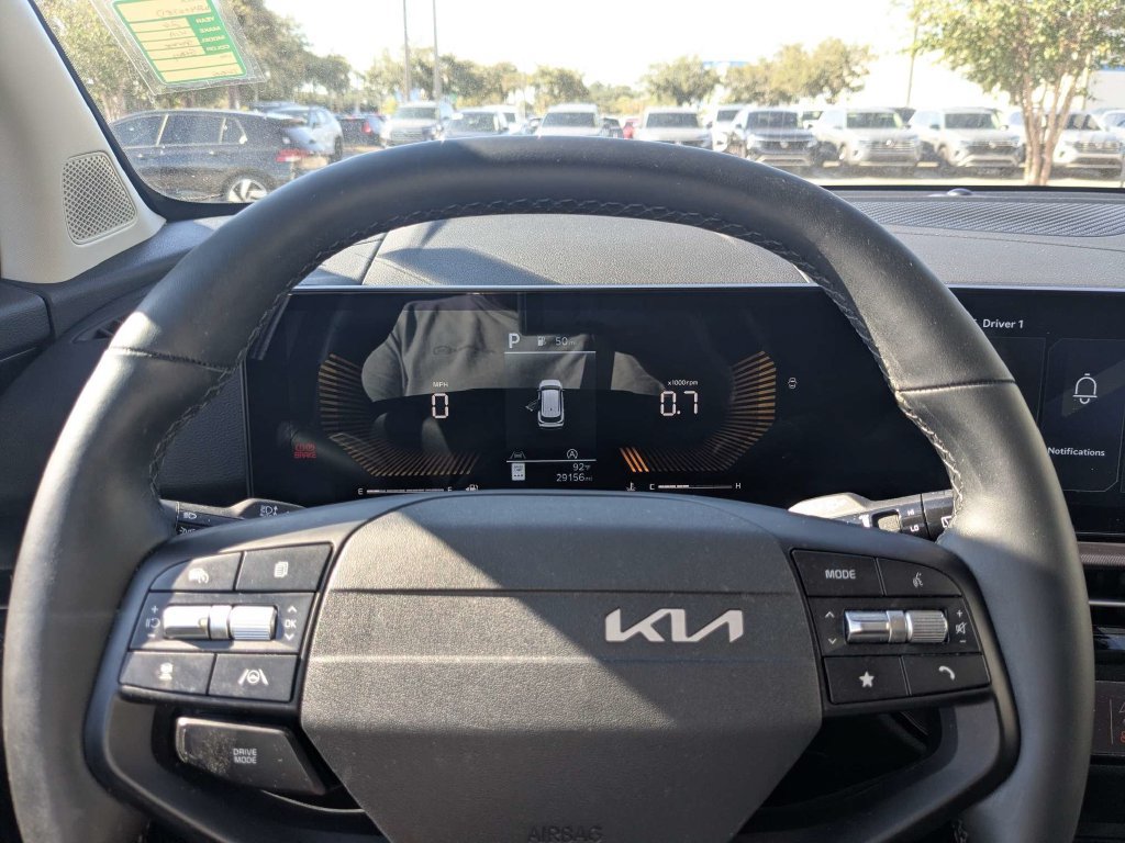 Used 2026 Kia Sportage EX FWD image 30