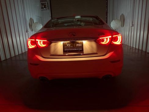 Used 2014 INFINITI Q50 Premium w/ Navigation Package RWD image 9