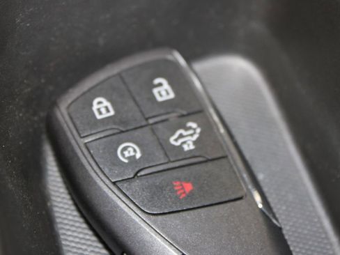 Used 2023 Chevrolet Silverado 1500 Custom image 45