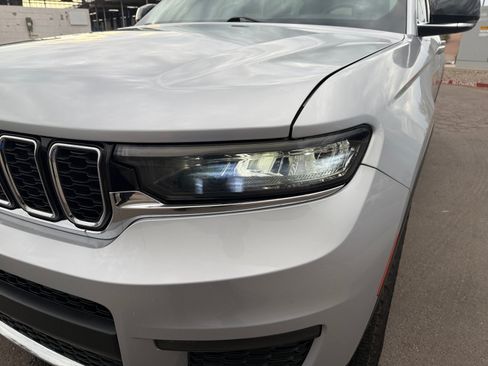 Used 2021 Jeep Grand Cherokee L Limited AWD/4WD image 9