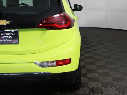 Used 2019 Chevrolet Bolt Premier w/ Infotainment Package image 18