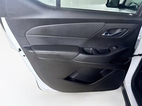 Used 2019 Chevrolet Traverse LT w/ LPO, Floor Liner Package FWD image 21