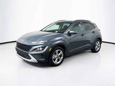 Used 2023 Hyundai Kona SEL image 3