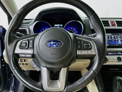 Used 2017 Subaru Outback 2.5i Limited AWD/4WD image 18