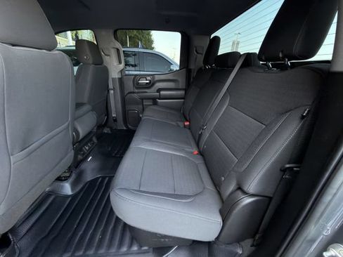 Used 2021 Chevrolet Silverado 1500 LT AWD/4WD image 31