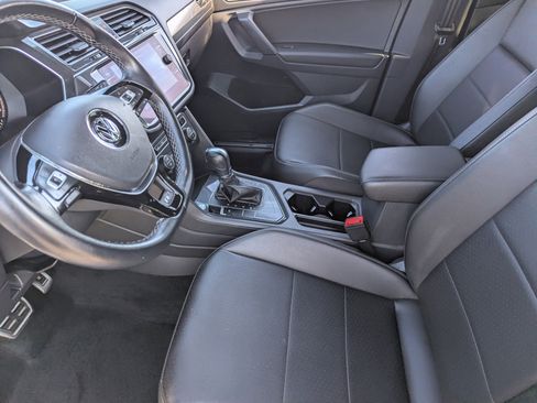 Used 2019 Volkswagen Tiguan SE image 27