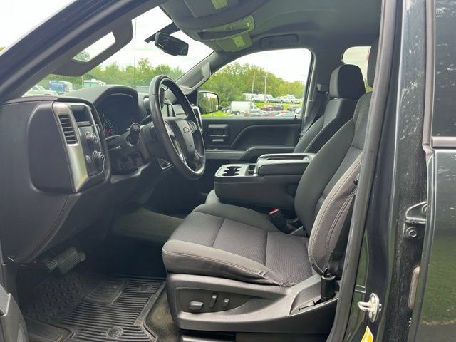 Used 2018 Chevrolet Silverado 1500 LT w/ All Star Edition AWD/4WD image 12