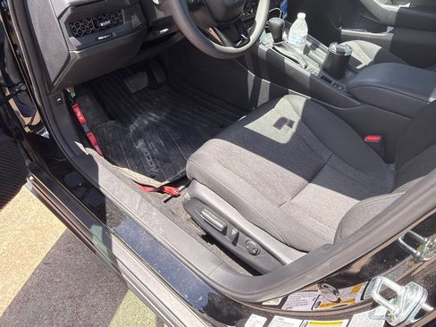 Used 2023 Honda Accord EX image 8
