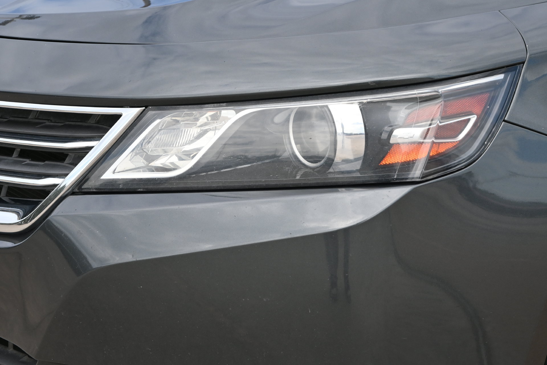 Used 2019 Chevrolet Impala LT FWD image 25