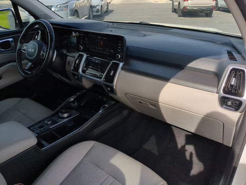 Used 2022 Kia Sorento SX Prestige w/ Panoramic Sunroof Package AWD/4WD image 31
