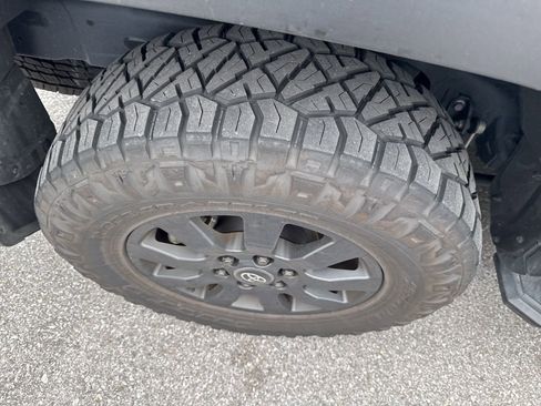 Used 2025 Toyota Land Cruiser w/ Premium Package image 8