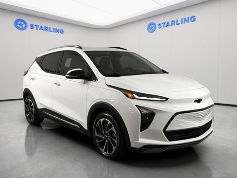 Certified 2023 Chevrolet Bolt EUV Premier FWD image 13
