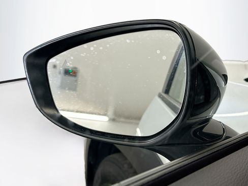 Used 2025 MAZDA CX-50 AWD 2.5 S w/ Premium Package image 16