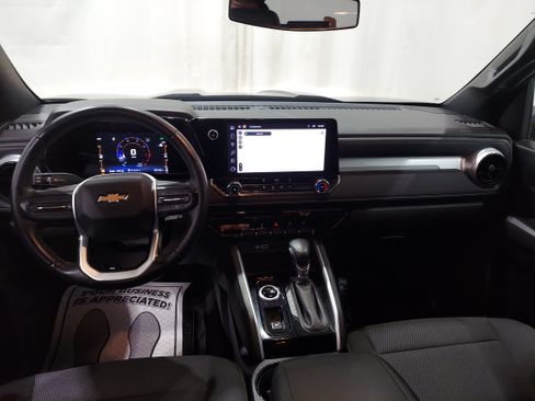 Used 2023 Chevrolet Colorado LT w/ Advanced Trailering Package AWD/4WD image 8