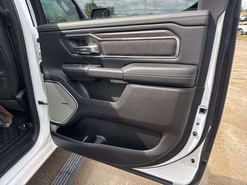 New 2026 RAM 1500 Laramie AWD/4WD image 29