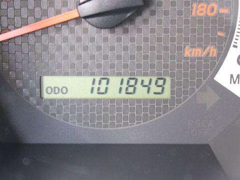 Used 2014 Toyota Tacoma PreRunner w/ TRD Sport Package image 11