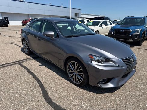 Used 2014 Lexus IS 250 AWD image 4