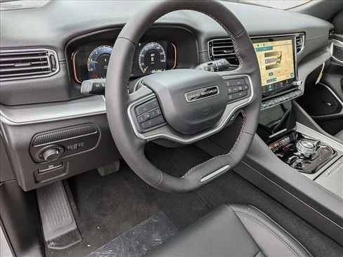 New 2026 Jeep Grand Wagoneer 4WD image 3