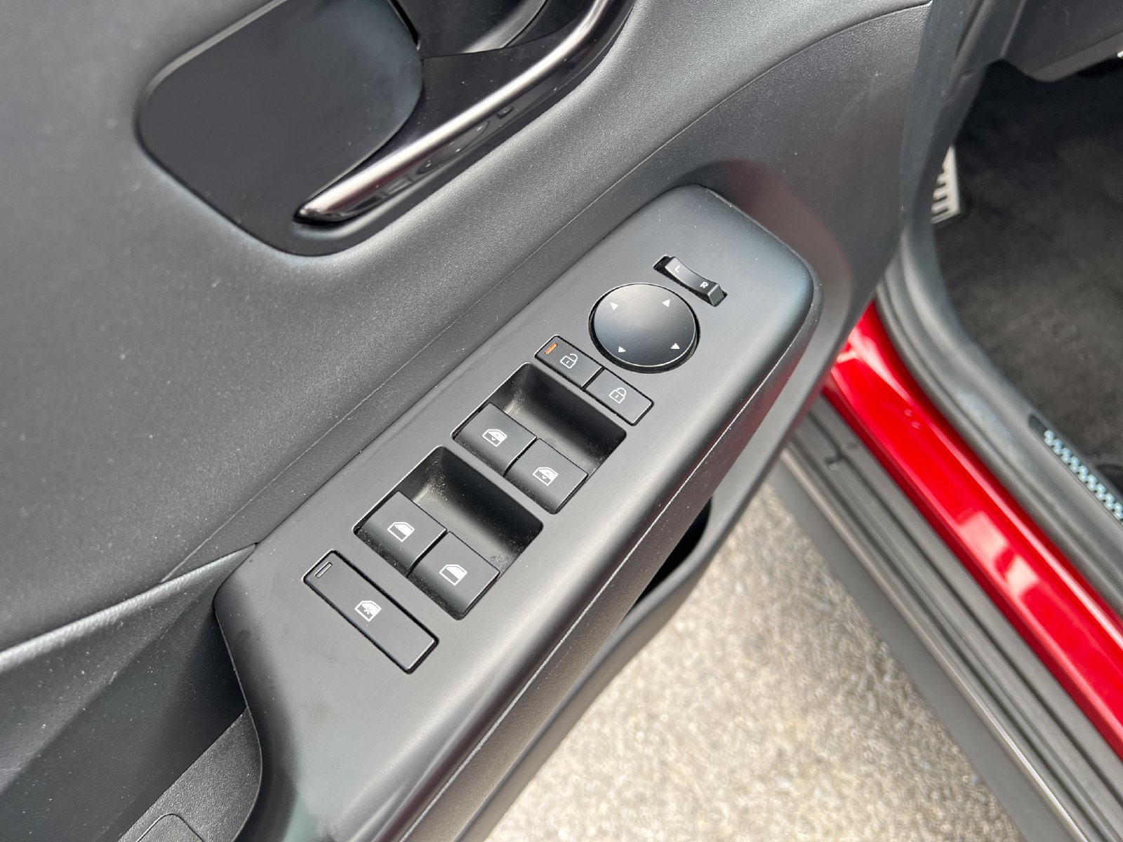 Certified 2025 Hyundai Kona N Line S AWD/4WD image 11