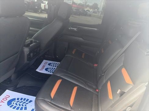 Used 2023 GMC Sierra 1500 AT4 w/ AT4 Premium Package AWD/4WD image 11
