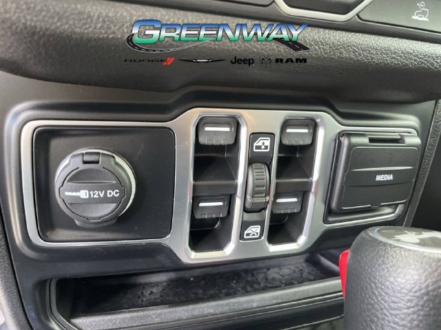 Used 2024 Jeep Wrangler Unlimited Sport AWD/4WD image 17