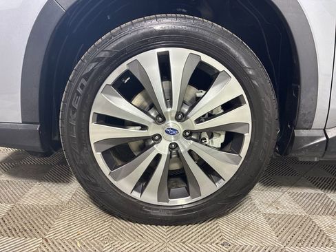 Used 2022 Subaru Ascent Limited w/ Technology Package image 6