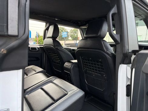 Used 2023 Ford Bronco Big Bend w/ Sasquatch Package AWD/4WD image 17