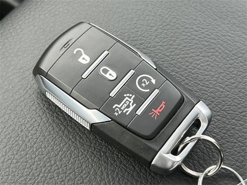 New 2026 RAM 1500 4x4 Crew Cab image 31