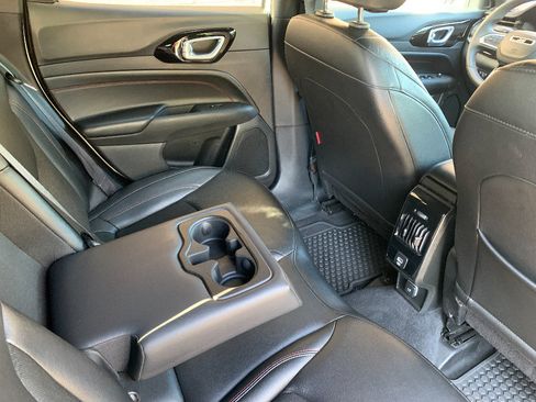 Used 2025 Jeep Compass Trailhawk AWD/4WD image 23