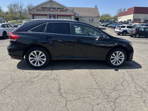 Used 2015 Toyota Venza LE image 7