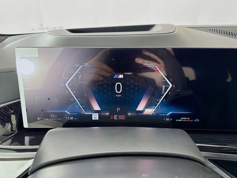 New 2026 BMW X7 xDrive40i w/ M Sport Package image 12