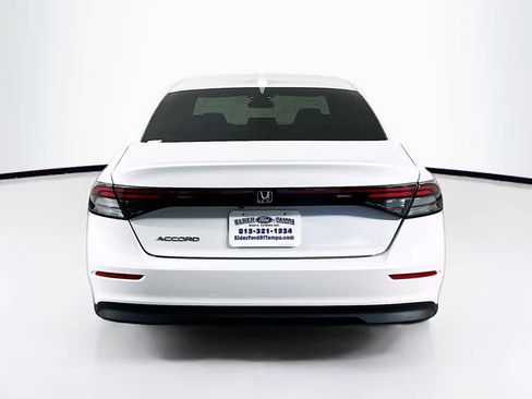 Used 2023 Honda Accord EX image 5