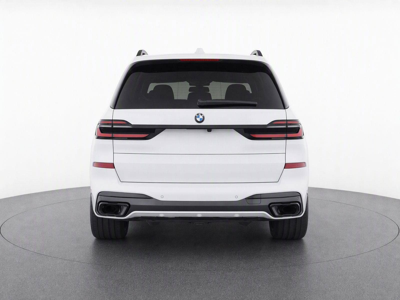 Used 2026 BMW X7 xDrive40i w/ Executive Package AWD/4WD image 5