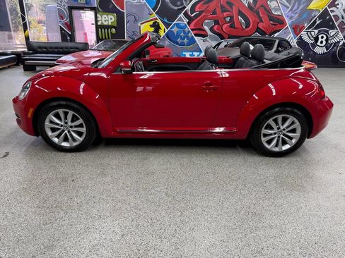 Used 2013 Volkswagen Beetle TDI FWD image 6