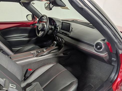 Used 2016 MAZDA MX-5 Miata Grand Touring image 9
