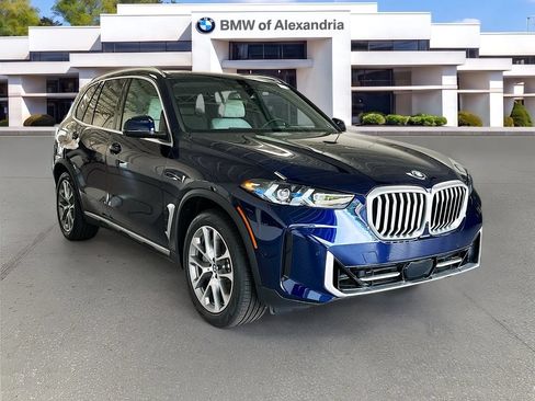 New 2026 BMW X5 xDrive50e w/ Executive Package AWD/4WD image 3