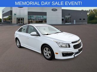 Used 2016 Chevrolet Cruze LT w/ Sun And Sound Package FWD video 2